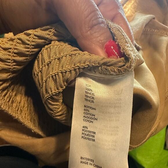 Lani the Label Tan Bodysuit | Ruched Square Neck | Balloon Sleeve | Size M - Picture 7 of 9